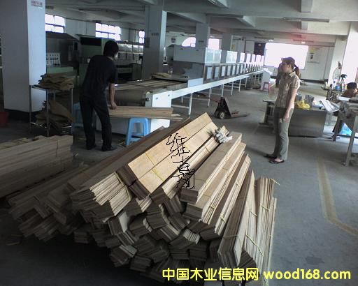 �c���鿴΢����(f��)�ϵذ�����O(sh��)��Ŵ�DƬ