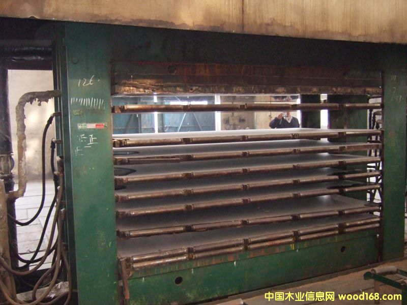 �c(di��n)���鿴�ቺ�C(j��)�Ŵ�DƬ