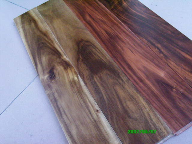 �c(di��n)���鿴��˼ľ�ذ��ϣ��ǘ�(bi��o)���Ŵ�DƬ