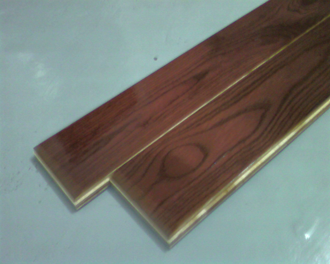 ���ӌ�ľ�ذ��Ԕ����B