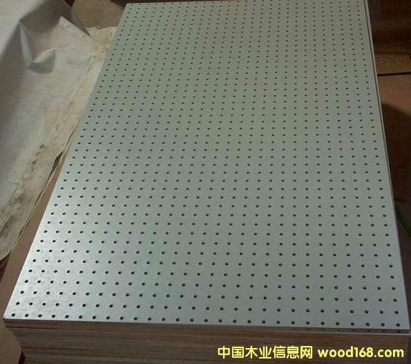 ��ɫ�۰�֬����ľ����/Gray Peg Board Back
