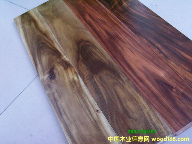 �c(di��n)���鿴��˼ľ�Ŵ�DƬ