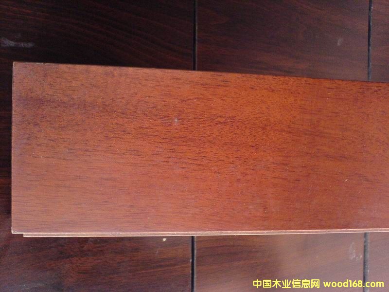 �R���֌�ľ�ذ壨���_��ɫ����Ԕ��(x��)��B