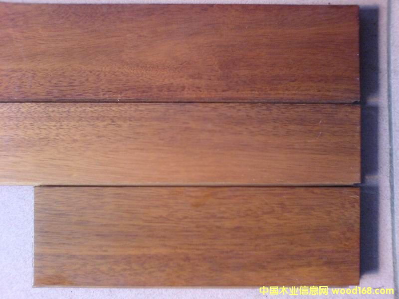 �R���֌�ľ�ذ��Ԕ��(x��)��B