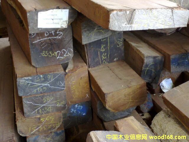 �c(di��n)���鿴�ϓ뻨��ľ�Ŵ�DƬ