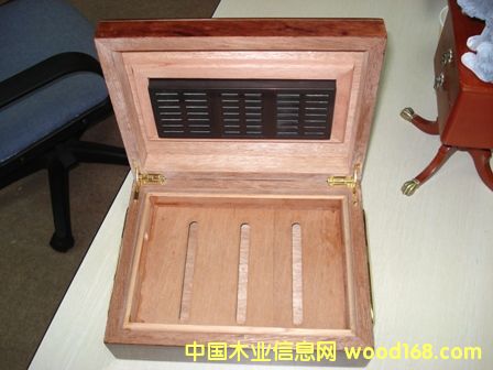 ѩ��ľ�е�Ԕ��(x��)��B