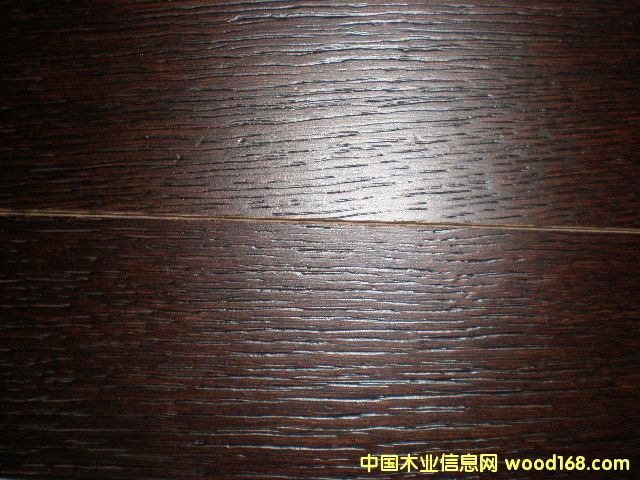 �c(di��n)���鿴���ӌ�(sh��)ľ�ذ�Ŵ�DƬ