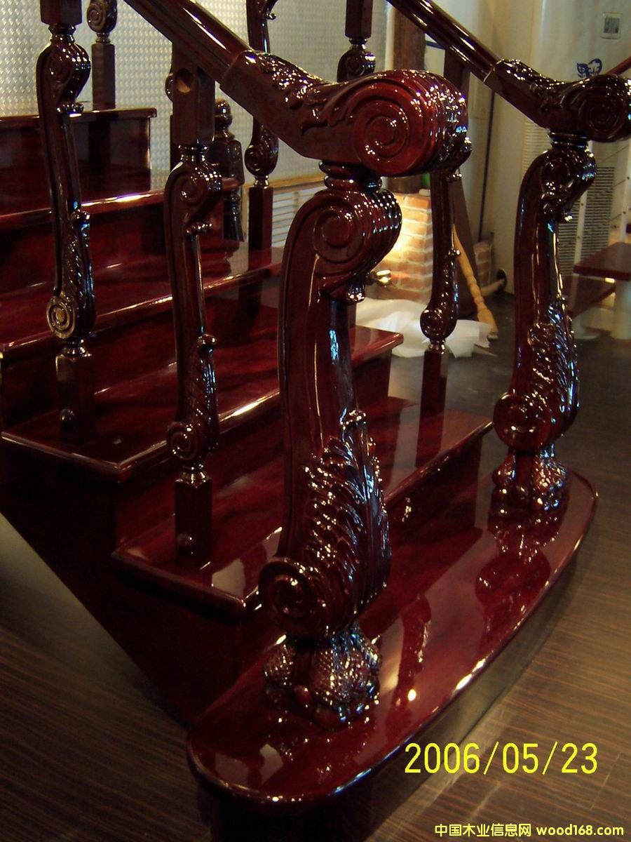 �c(di��n)���鿴��(sh��)ľ���ݷŴ�DƬ