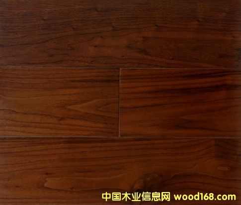 �c���鿴�ں��Ҷ��ӌ�ľ��(f��)�ϵذ�Ŵ�DƬ