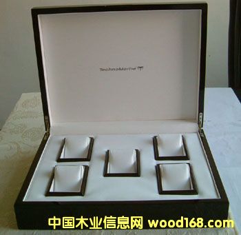 �c���鿴�錚�� ľ�а��b���bжYƷ�оƺП��Һ������зŴ�DƬ