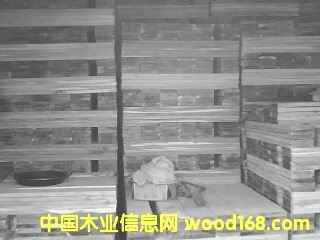 �c(di��n)���鿴��ľ�ذ����ϷŴ�DƬ