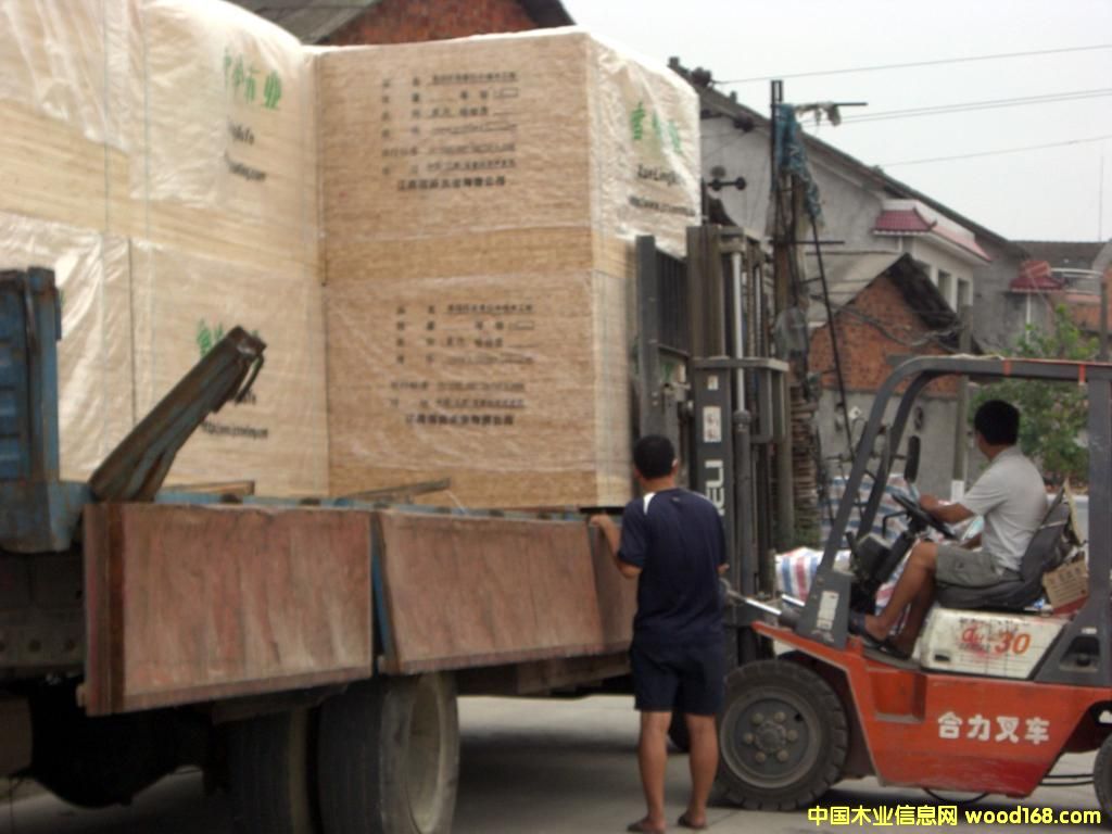 �c(di��n)���鿴��(x��)ľ����Ŵ�DƬ