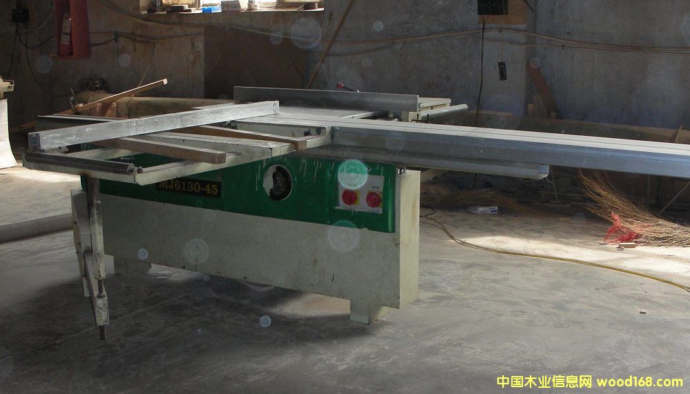 �c���鿴���ܲð��1�Ŵ�DƬ