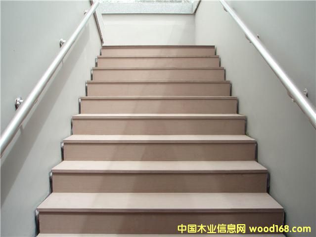 �c(di��n)���鿴ľ�ܘ��ݷŴ�DƬ