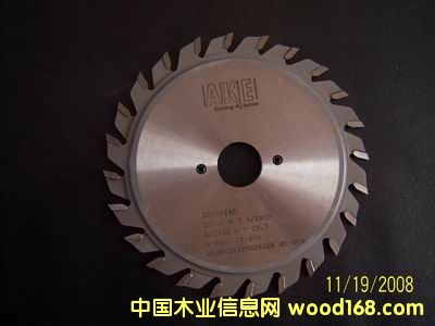 �c(di��n)���鿴AKE�Ƭ�Ŵ�DƬ