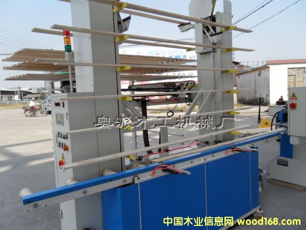 ľ���C(j��)еľ���Ԅ�(d��ng)�ϼܙC(j��)