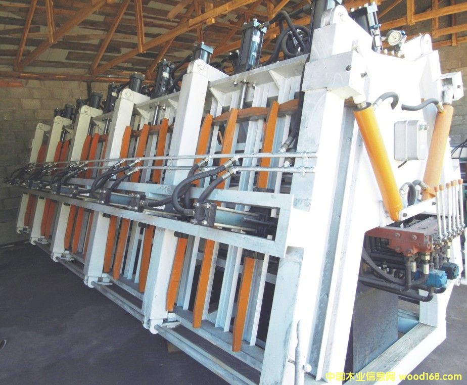 A��Һ���p��ƴ��C(j��)��Ԕ��(x��)��B