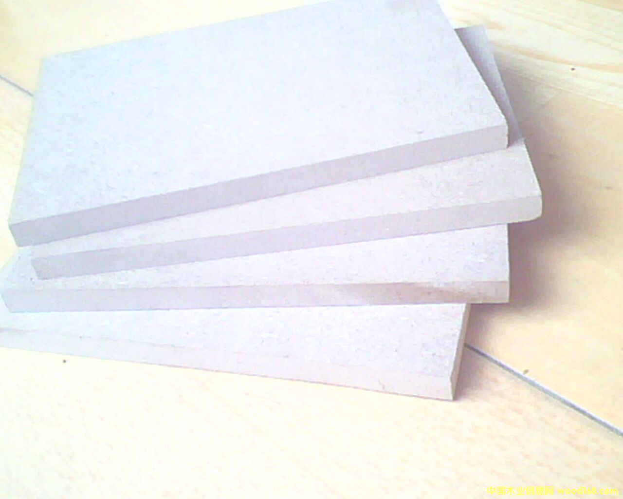 ���ܶȵذ���ģ���Ʒ����Ԕ��(x��)��B