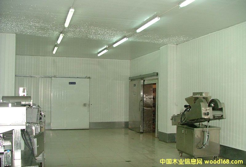 �c(di��n)���鿴��(n��i)���ڰ�Ŵ�DƬ