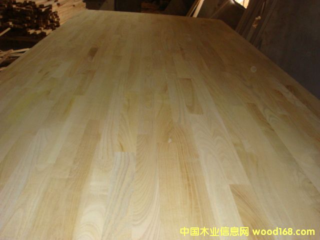 ��ľ���ɲ�