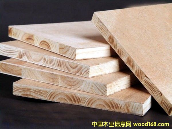 ��ľ����