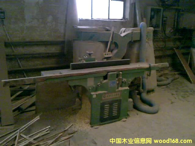 �c(di��n)���鿴300��ľ���ٴ��Ŵ�DƬ