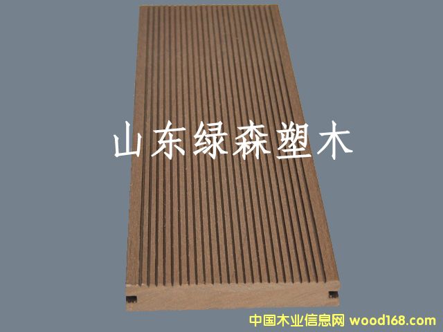 ��ľ���ĵذ�