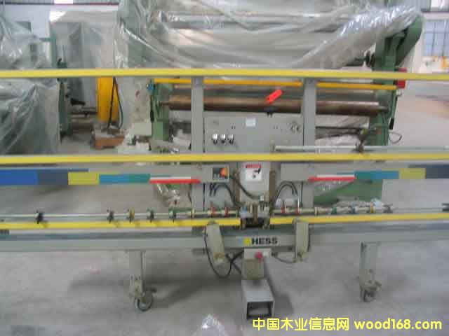 ������q朙C