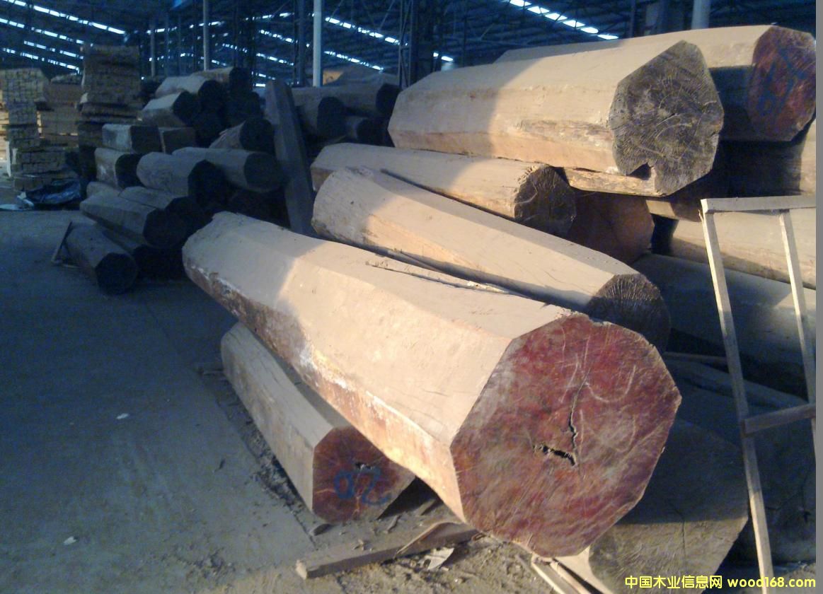 ���޼t̴����˽Ǻͺڽ�̴�˽ǵ�Ԕ��(x��)��B