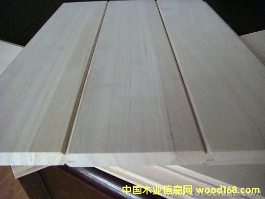 �c(di��n)���鿴��ľ��ϰ�Ŵ�DƬ