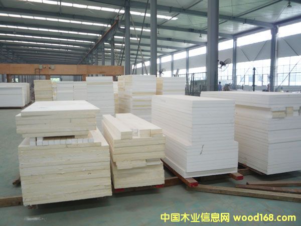 �c(di��n)���鿴��ľ��ķŴ�DƬ