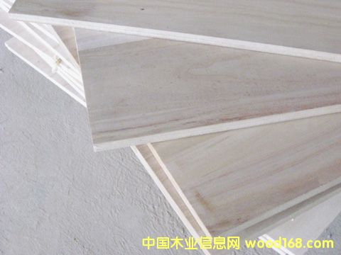 �c(di��n)���鿴ͩľƴ��Ŵ�DƬ