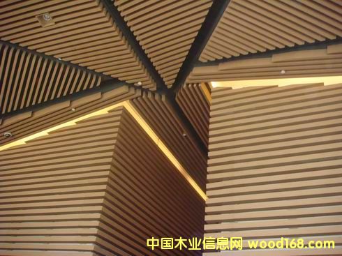 �c(di��n)���鿴ľ�ܹ��̵�Ԕ��(x��)�Y��