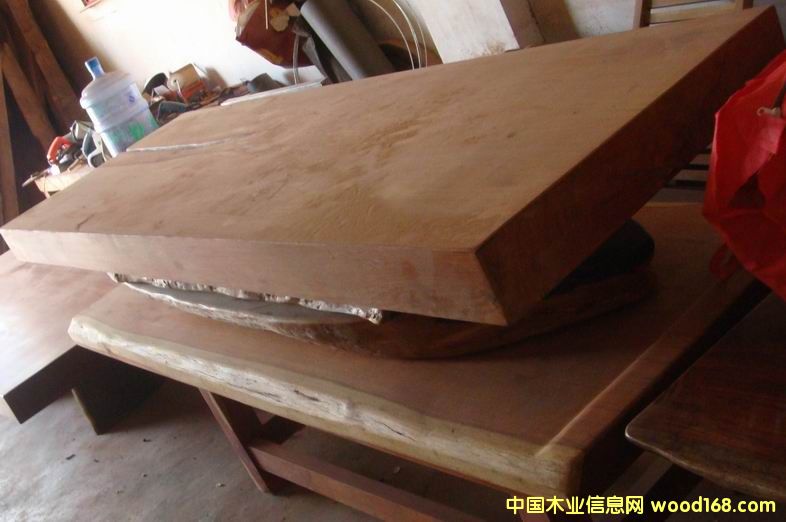 �c���鿴���}��ľ���Ŵ�DƬ