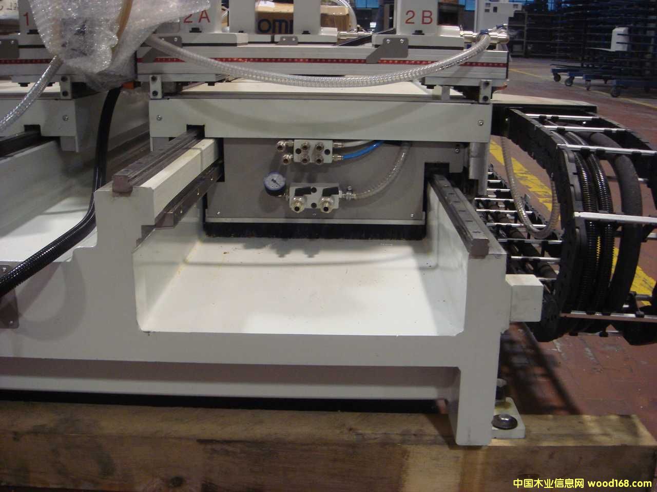 �����PADE�ٵ����S(li��n)��(d��ng)�ӹ����ĵ�Ԕ��(x��)��B