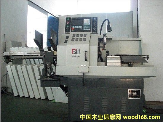 �c(di��n)���鿴ǰ�Ԅ�(d��ng)���ϔ�(sh��)�طŴ�DƬ