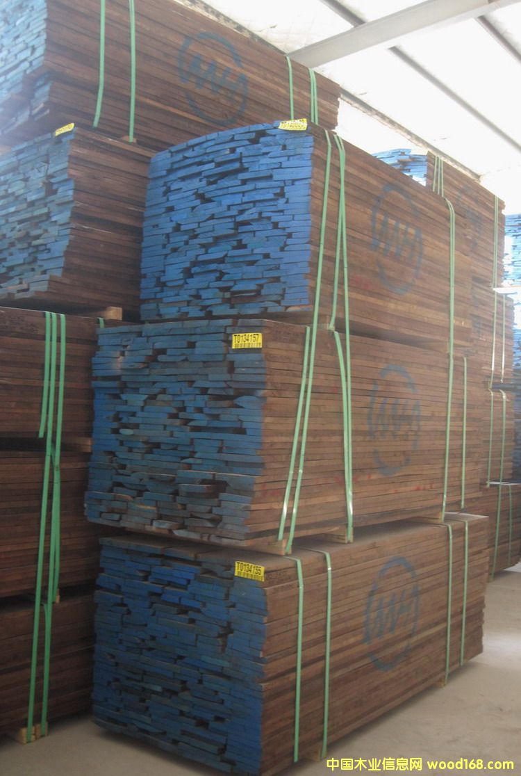 �����ں��Һ�ɰ��/WALNUT��Ԕ��(x��)��B