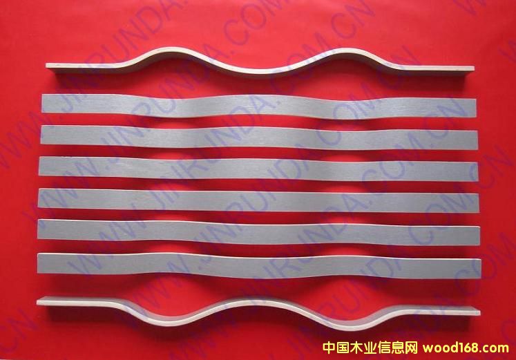 �\���N����ľ���Ηl��Ԕ����B