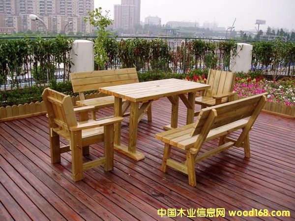 �L(zh��ng)ɳ����ľ�������ε�Ԕ��(x��)��B