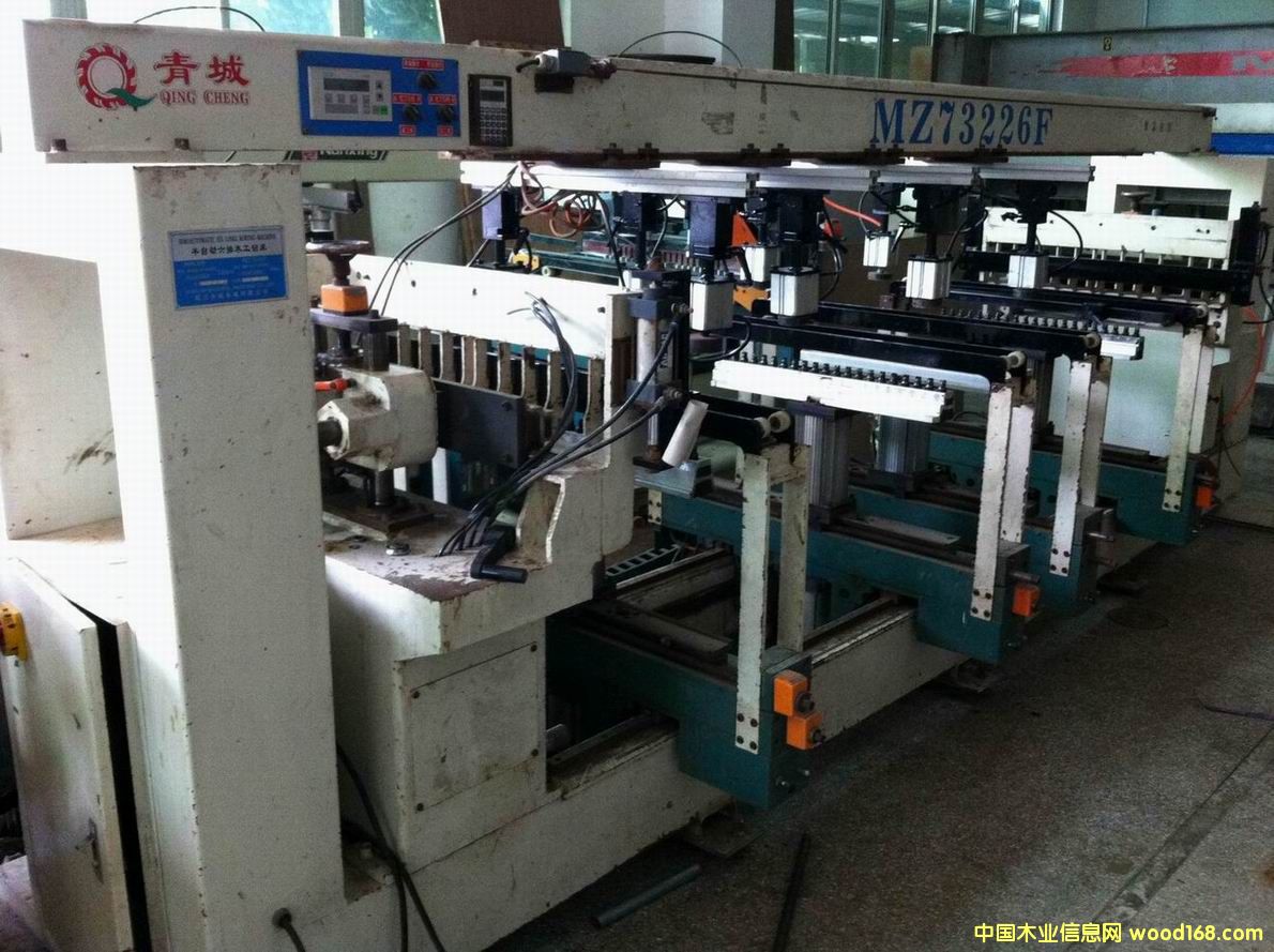 ��������@