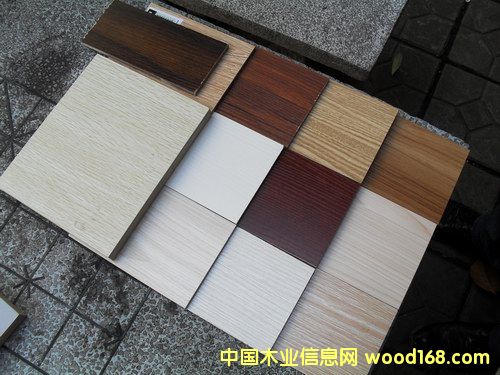 �������B(t��i)��