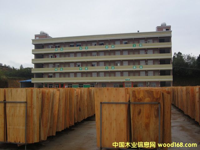 �c(di��n)���鿴�T������ǷŴ�DƬ