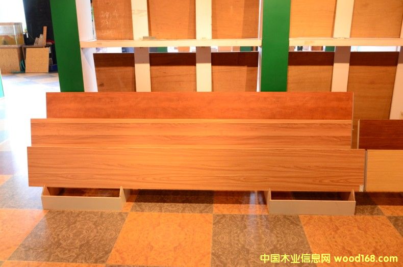 ľ�׶๦�ܵذ壨�L����Ԕ��(x��)��B