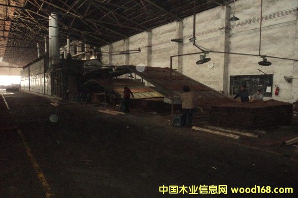 3層網(wǎng)帶干燥機(jī) 3層網(wǎng)帶干燥機(jī)