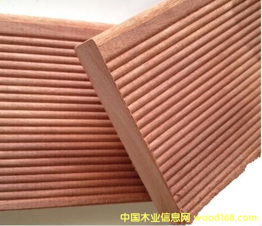 ɽ��ľ��Ķ����Xһ������Ԕ��(x��)��B