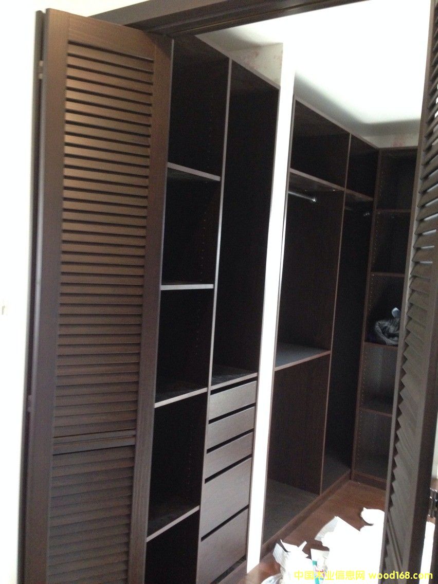  �Ϻ������u��ʽľ�Y(ji��)��(g��u)�e������(n��i)���b�޵�Ԕ����B