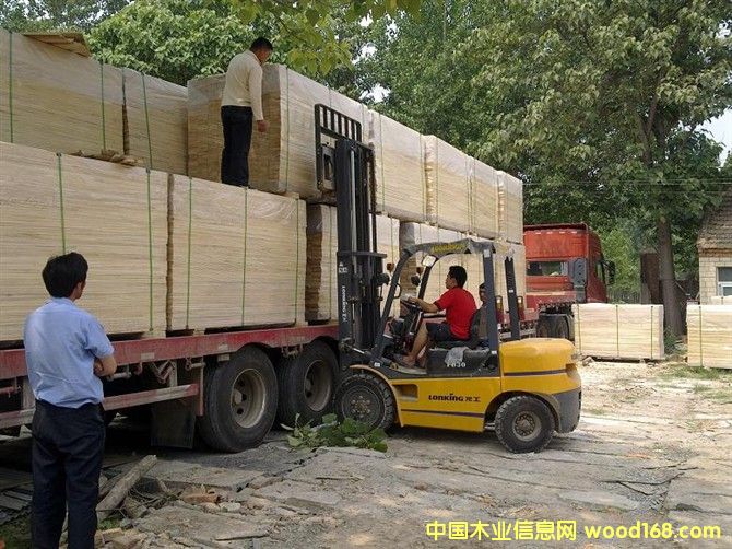 [��] ��ͩľƴ�壬�Ȍ�������l�����ϵ�