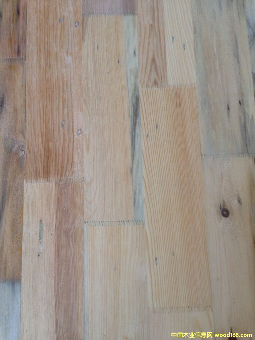 �c(di��n)���鿴��ľָ�Ӱ�Ŵ�DƬ