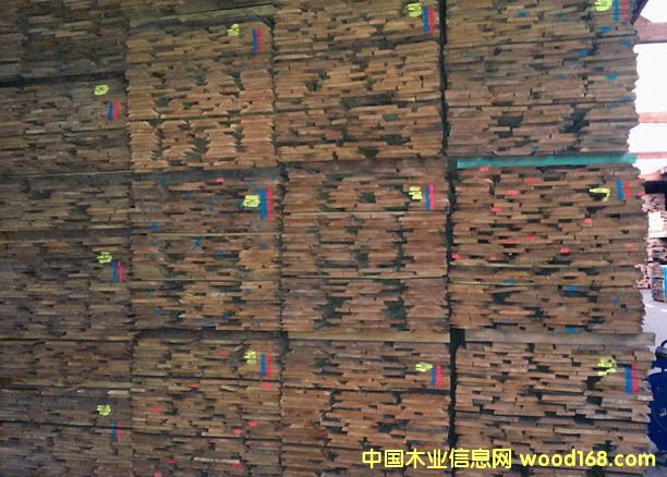 White oak edged lumber��Ԕ��(x��)��B