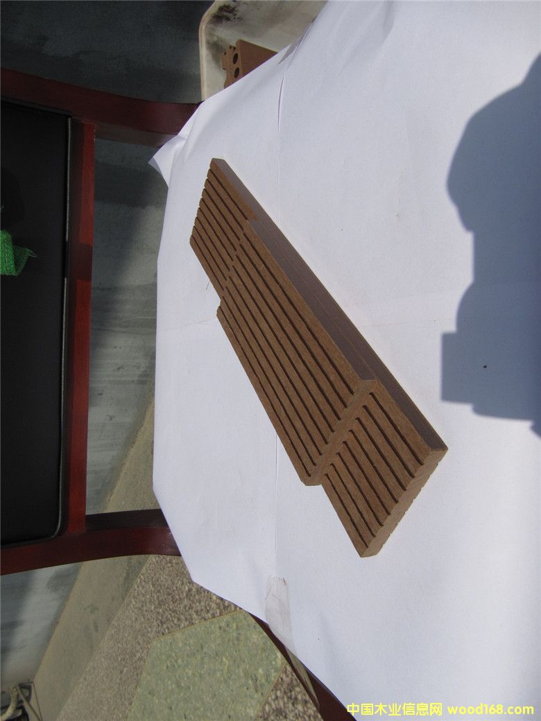 �c(di��n)���鿴72*12�ذ�Ŵ�DƬ